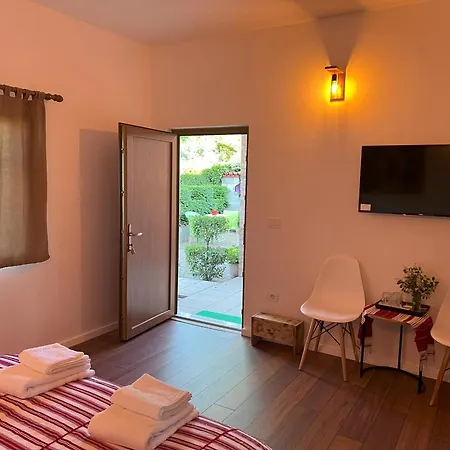 Konukevi Koleci - Mrizi Zanave 3*